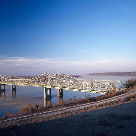 The Bridges Hotel Натчез Экстерьер фото